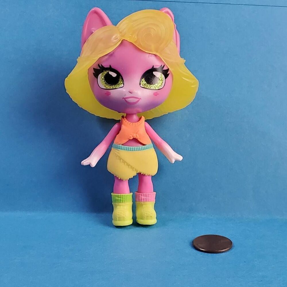 Kitten Catfé Purrista Girls Doll Figures, Series 5 - Patty Purrgon